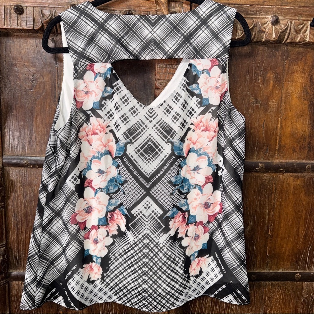 Thalia Sodi Floral Plaid Sleeveless Keyhole Blouse – Size L - Picture 4 of 4